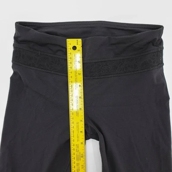 Lululemon Pants Womens 4 Black Crop Capri Mesh Lace Panel Zip Pocket Yoga Run - Picture 8 of 15